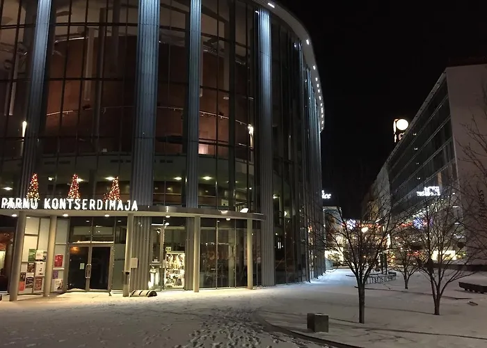 View Apartment, Free Parking *