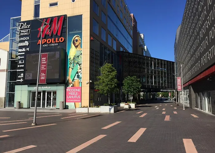 View Apartment, Free Parking *